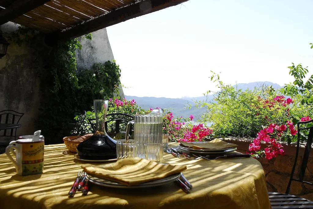 Farm stay Masseria Rossella Piana Degli Albanesi